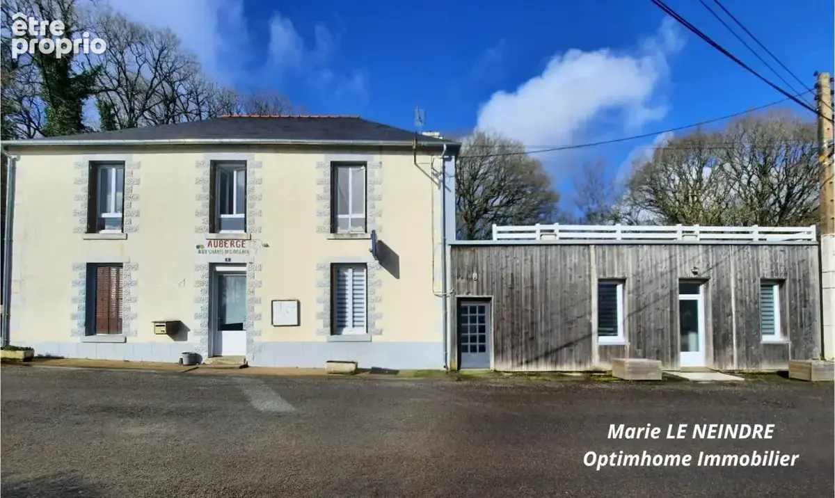 Maison à MUR-DE-BRETAGNE