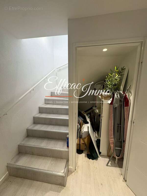 Bien à usage mixte de 154,51 m² avec garage, jardin et prestations haut de gamme - photo 10