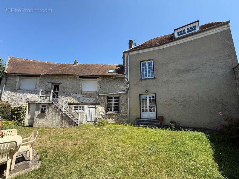 Maison à GRISY-LES-PLATRES