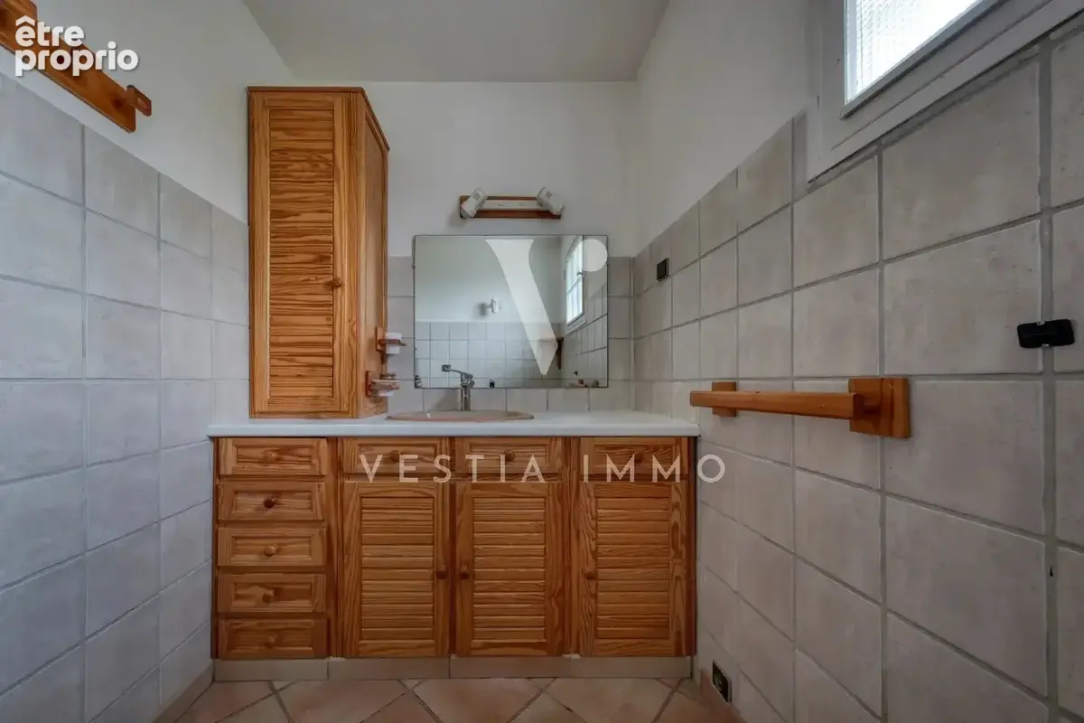 EST ST-ARNOULT-EN-Y - Maison à rénover 137 m² 5 CH -Terrain 1 032 m² proche DPE D - photo 11