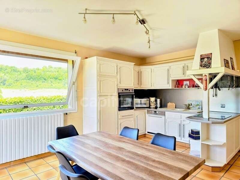 À VENDRE PAVILLON sur Sous-Sol complet 6 pièces de 134m² à BLANGY SUR BRESLE (76) - photo 6