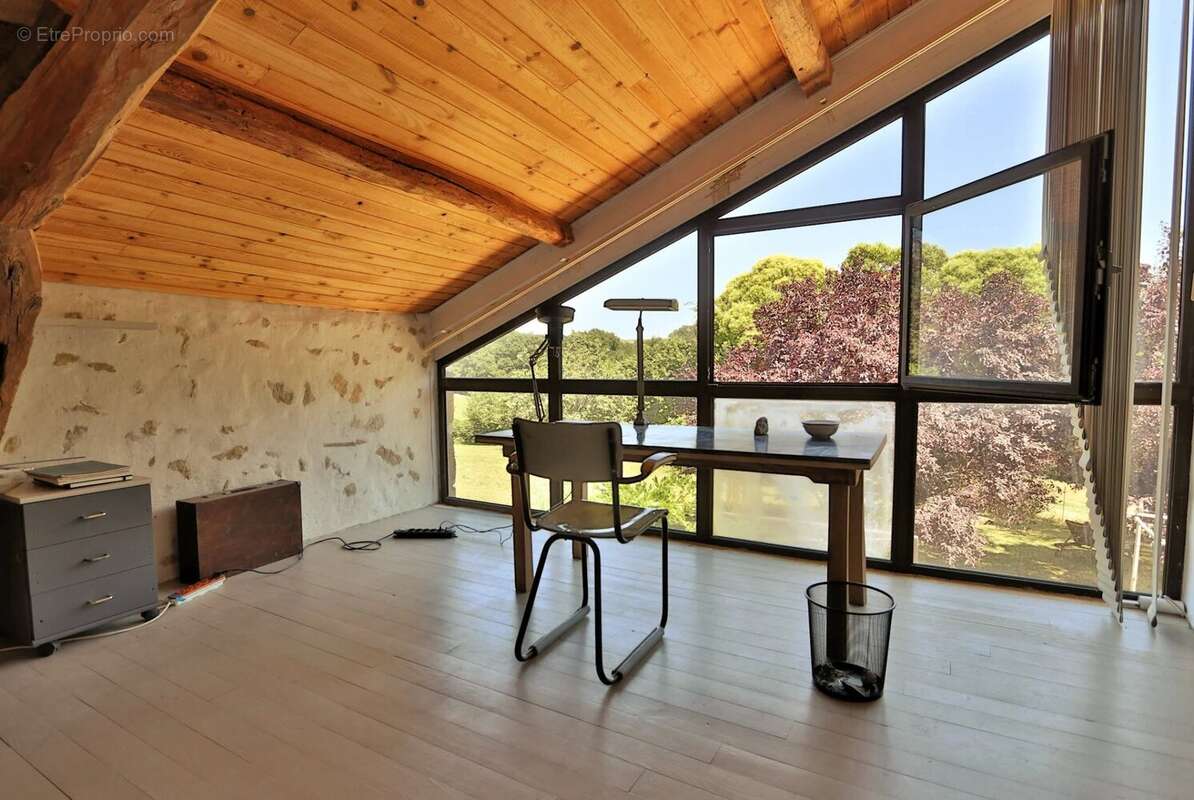 Une charmante ferme gasconne avec une vue imprenable sur les Pyrénées. - photo 25