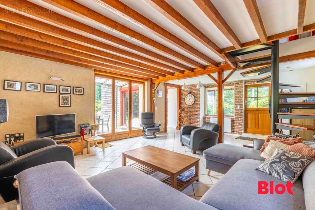 Maison 147 m² à Erce-Pres-Liffre  - photo 3