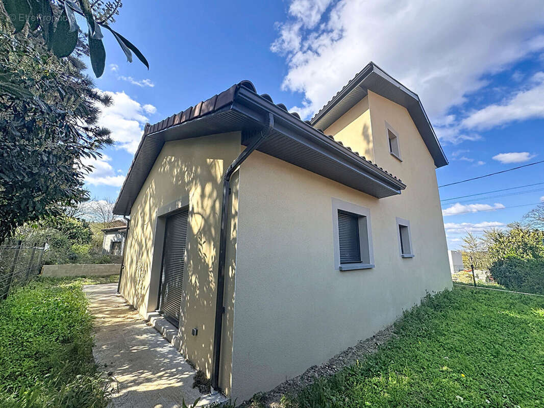 Maison à VILLEFONTAINE