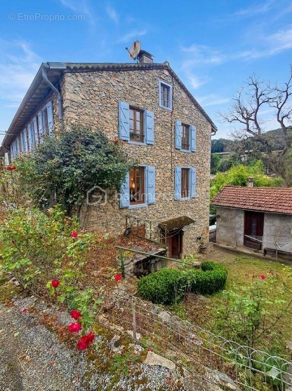 Maison à DURBAN-SUR-ARIZE