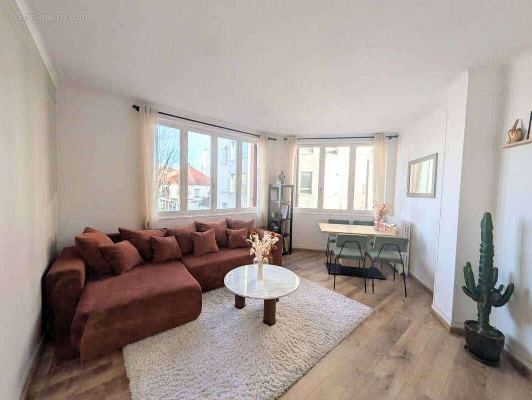 Appartement à LE VESINET