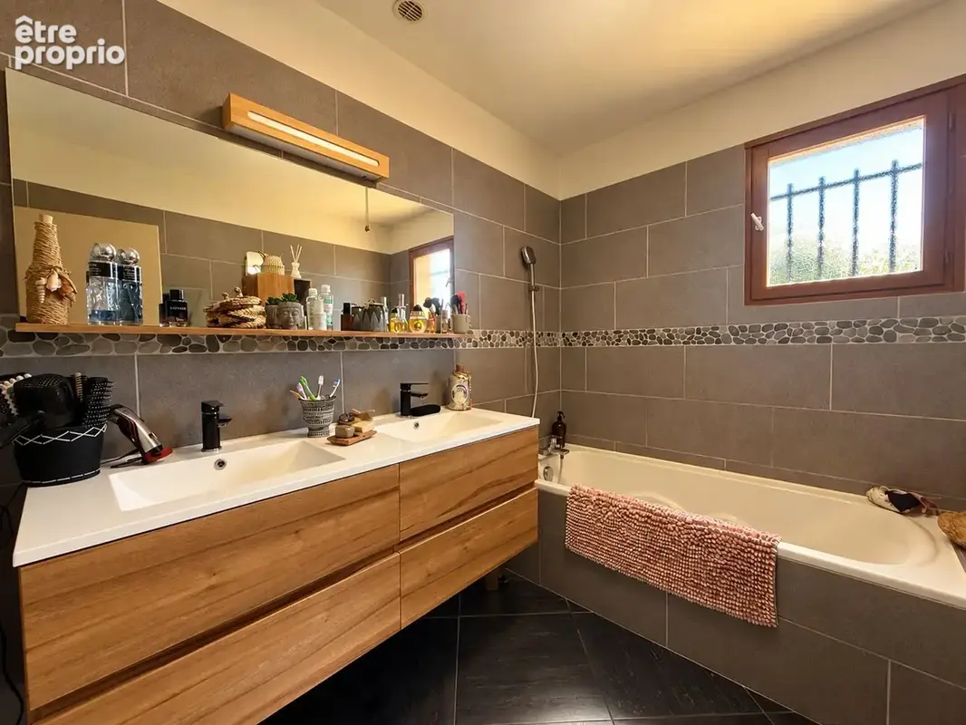Maison 5 pièces 96 m² à vendre à Villeneuve-Les-Maguelone (34750) - photo 9