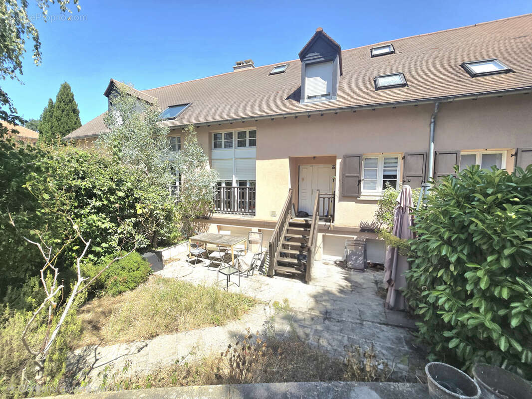 Comme une maison de ville en copropriete - photo 3