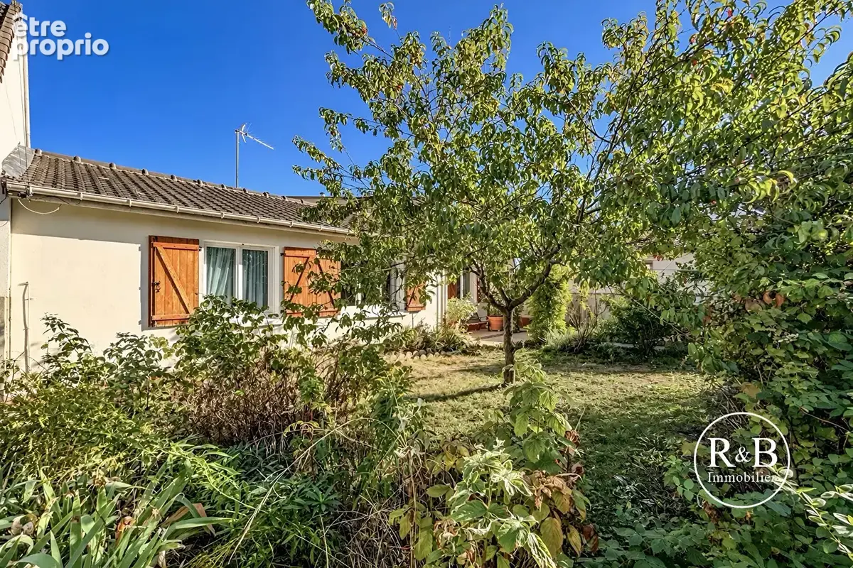Photo Maison à Les Clayes-Sous-Bois au prix de 279 000€