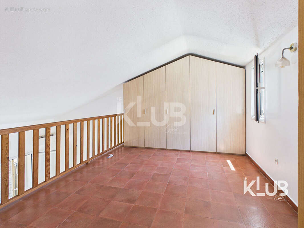 Villa Duplex à Vendre à La Marana - 4 Pièces, Jardin Privatif - photo 10