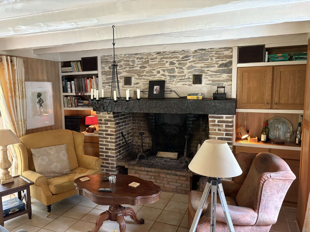 Maison à SAINT-SORNIN-LAVOLPS