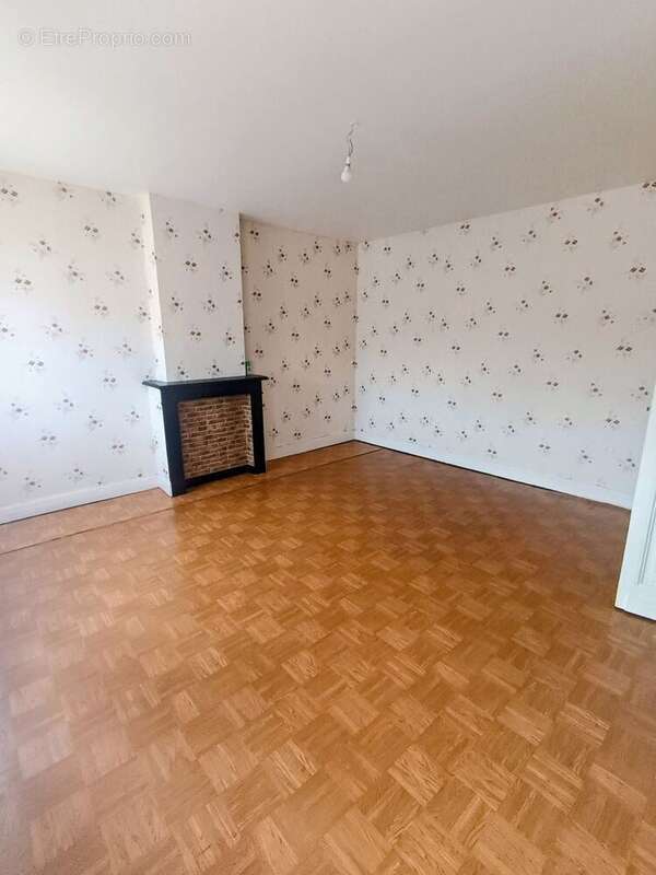 Maison 136 m² à Courcelles-Le-Comte  - photo 4