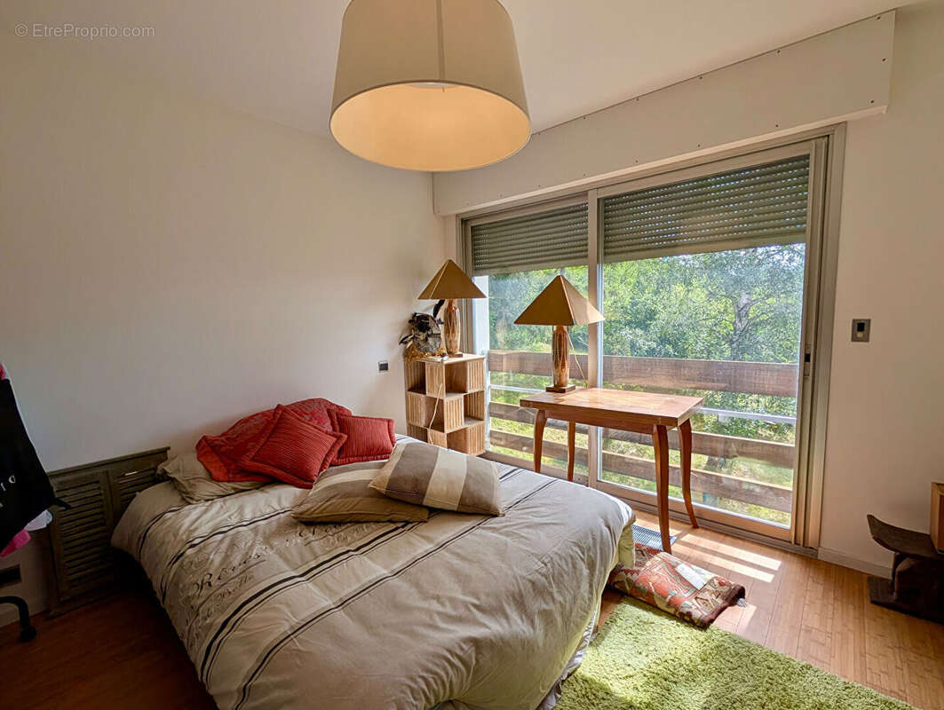Maison d'architecte avec vue panoramique sur la Chaîne des Puys ! Terrain de 2 600 m² divisible - photo 5