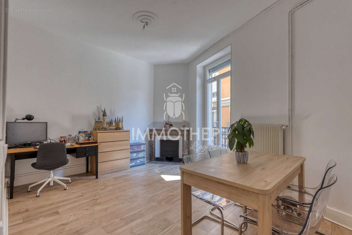 Appartement à GRENOBLE