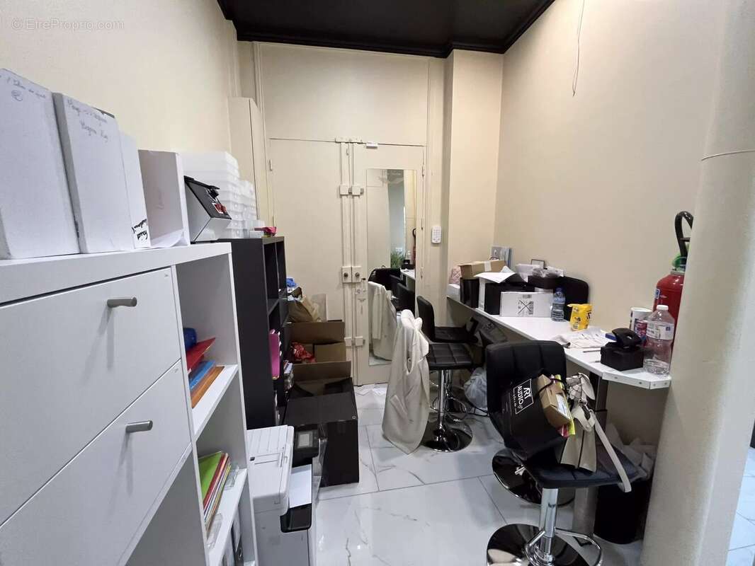 Commerce à PARIS-17E