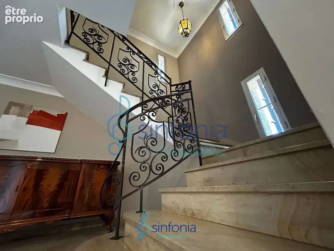 Propriété en pierre avec piscine et vue dominant - photo 11
