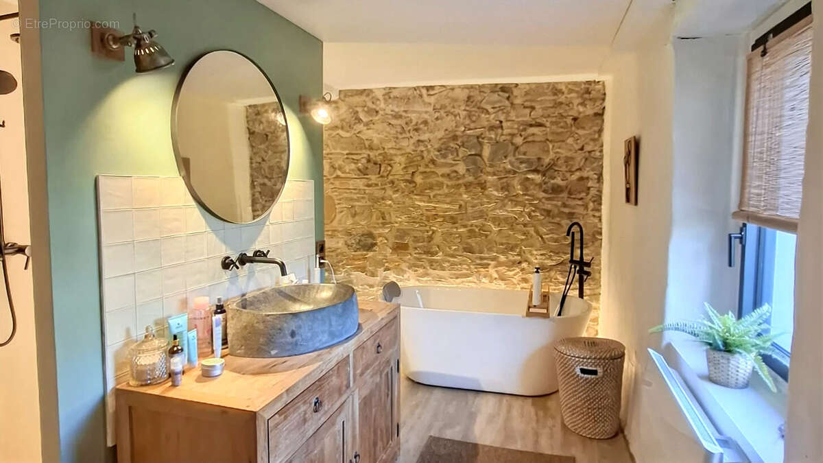 Maison à SAINT-MARTIN-DE-SEIGNANX