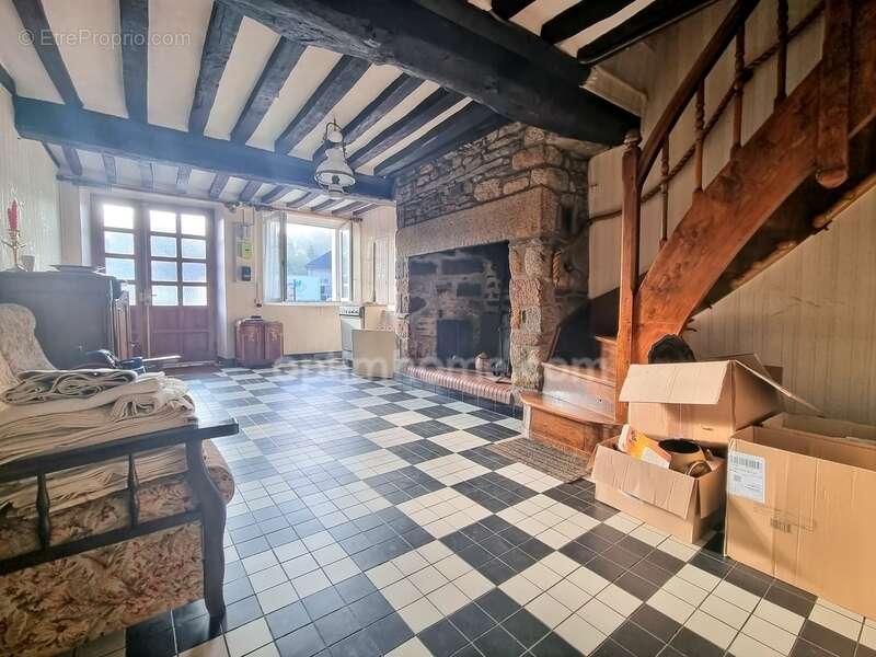 Maison à CAMPAGNOLLES