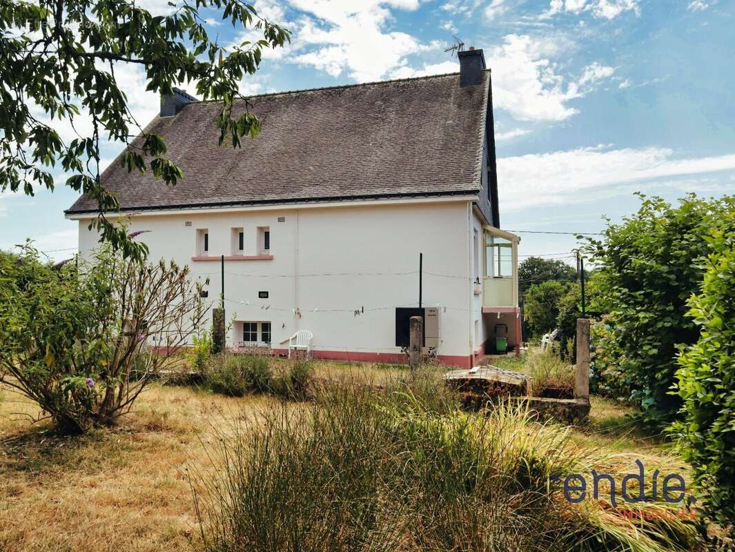 Maison familiale avec sous-sol complet  Proche du centre de Bubry - photo 9