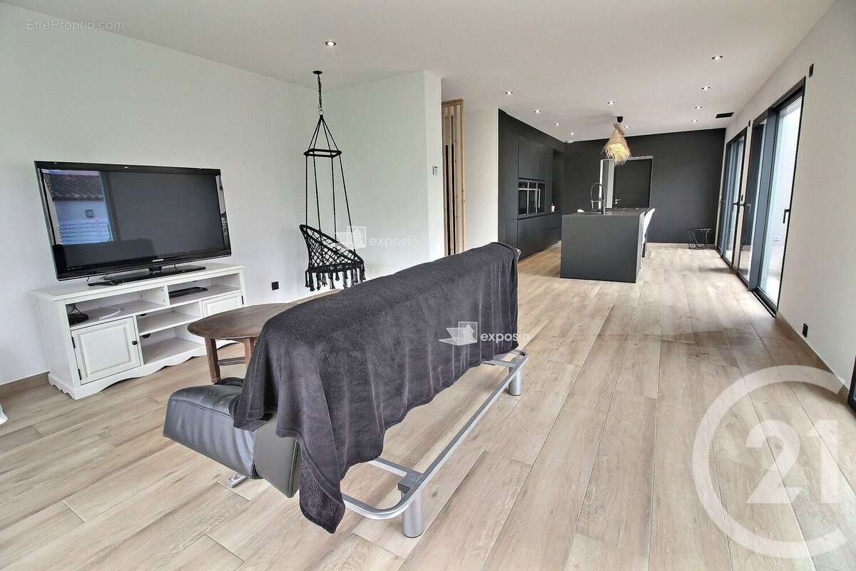 Maison à VILLELONGUE-DE-LA-SALANQUE