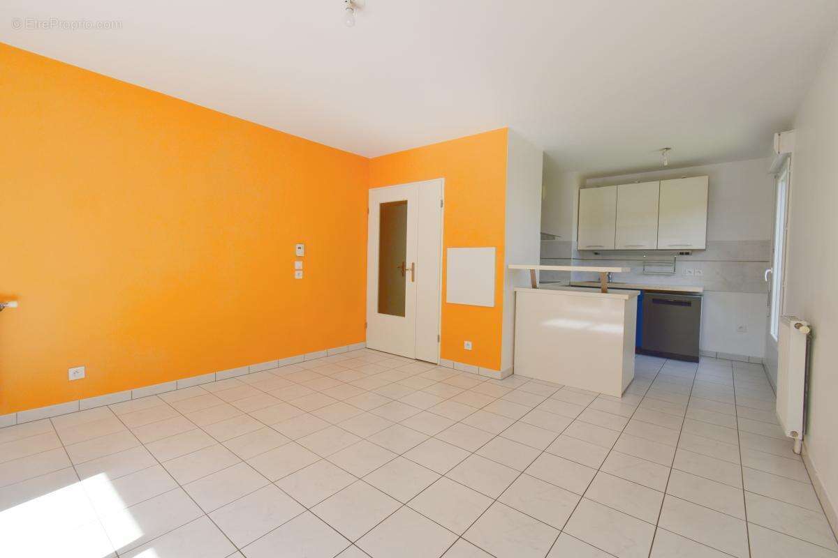Appartement à EPINAY-SUR-ORGE