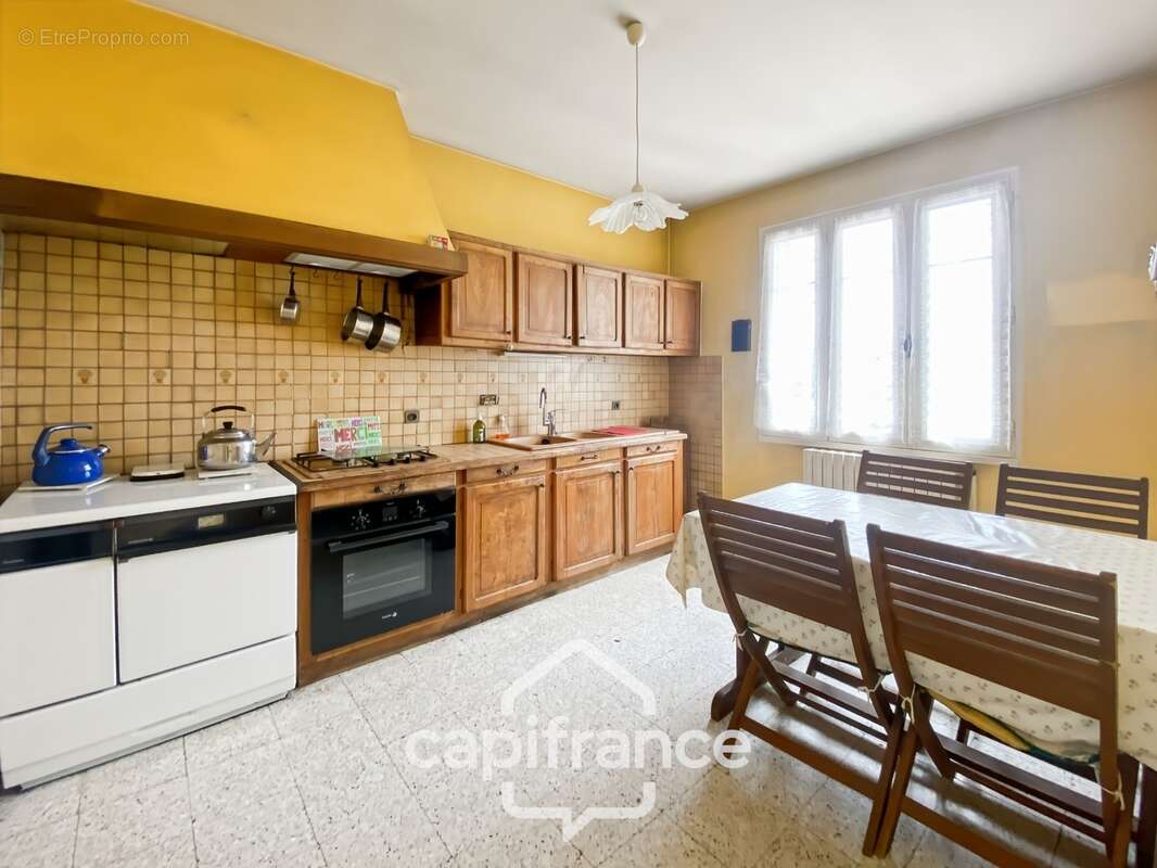Maison à vendre 5 pièces VARENNES SAINT SAUVEUR (71) - photo 8
