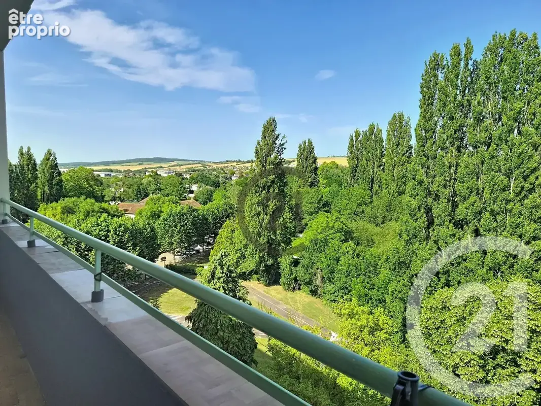Appartement 5 pièces 84 m² à vendre à Auxerre (89000) - photo 2