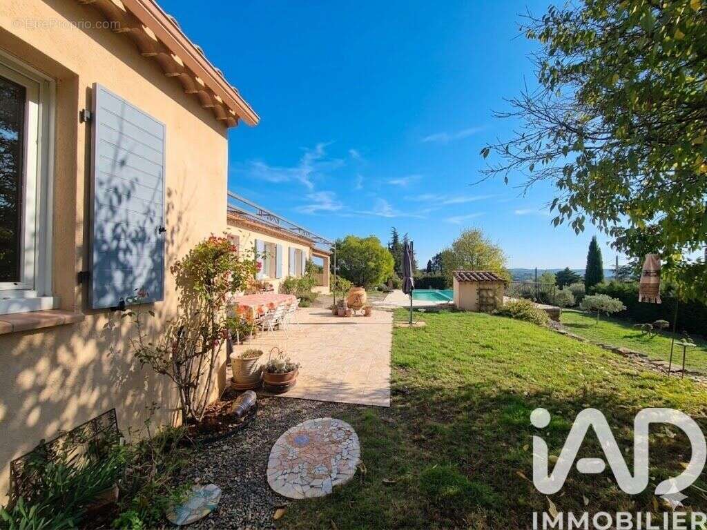 Photo 2 - Maison à COTIGNAC