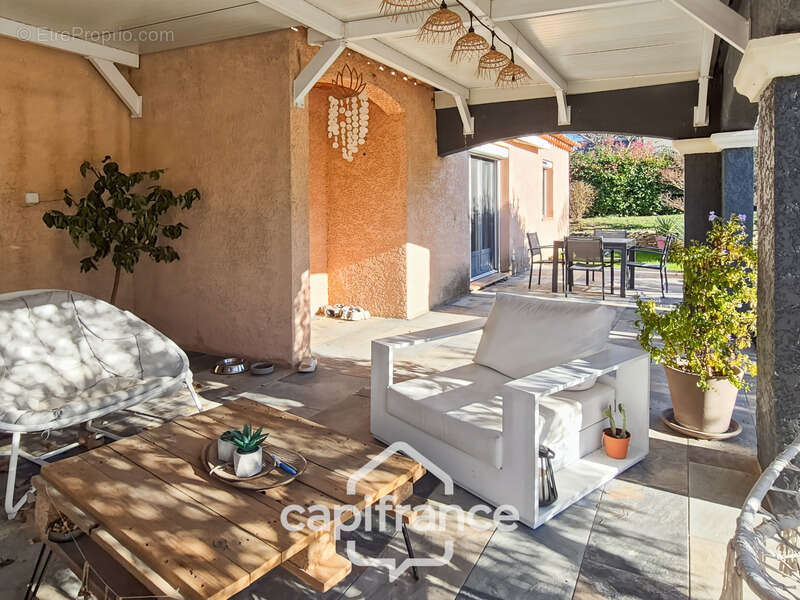 Maison à SAINT-GENIES-DE-COMOLAS