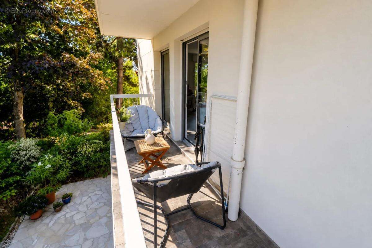 Appartement de 4 pièces de 79 m² à Garches - photo 12