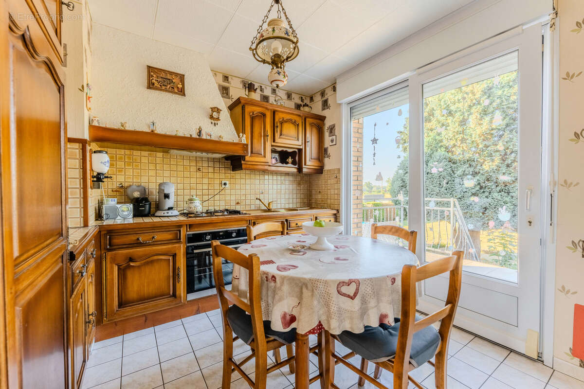 Maison semi individuelle avec grand jardin et garage ! - photo 6