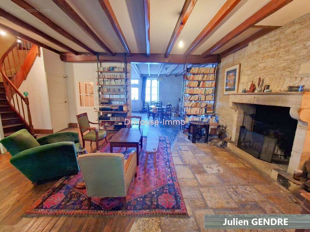 Maison 337 m² à Brioux-Sur-Boutonne  - photo 6