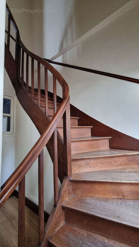 L'Élégance d'une Maison de Ville sans Compromis - photo 9