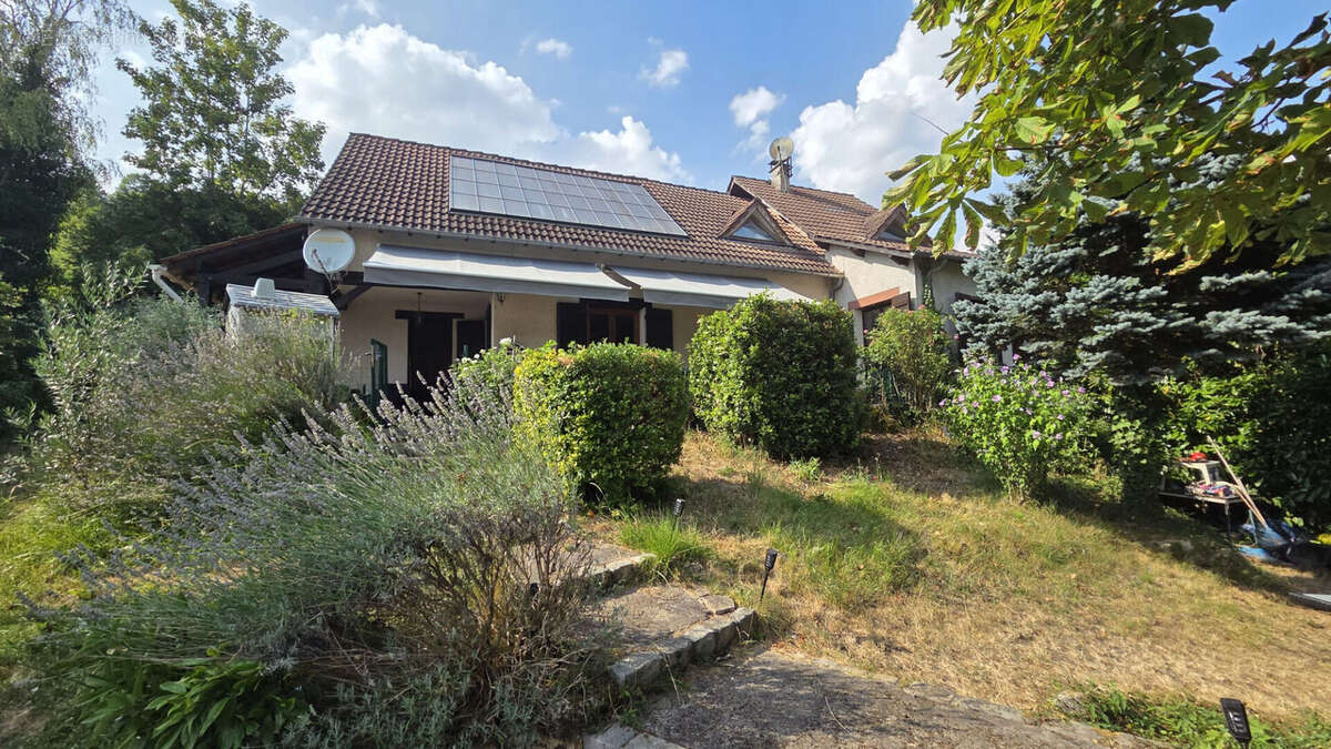 Pavillon en vente sur terrain de 850 m² - photo 2