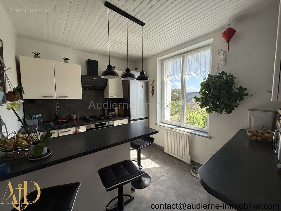 Maison à CLEDEN-CAP-SIZUN