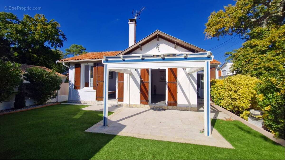 Maison à SAINT-GEORGES-DE-DIDONNE