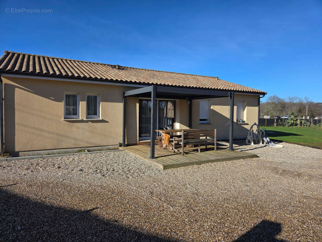 Maison à BAZAS