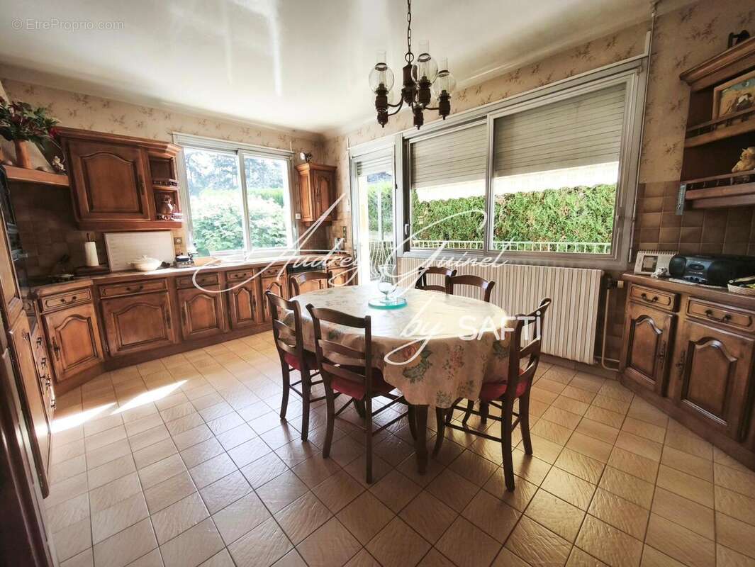 Photo 2 - Maison à POITIERS