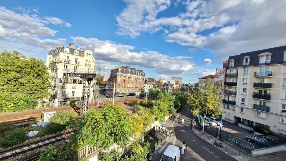 Appartement à COLOMBES