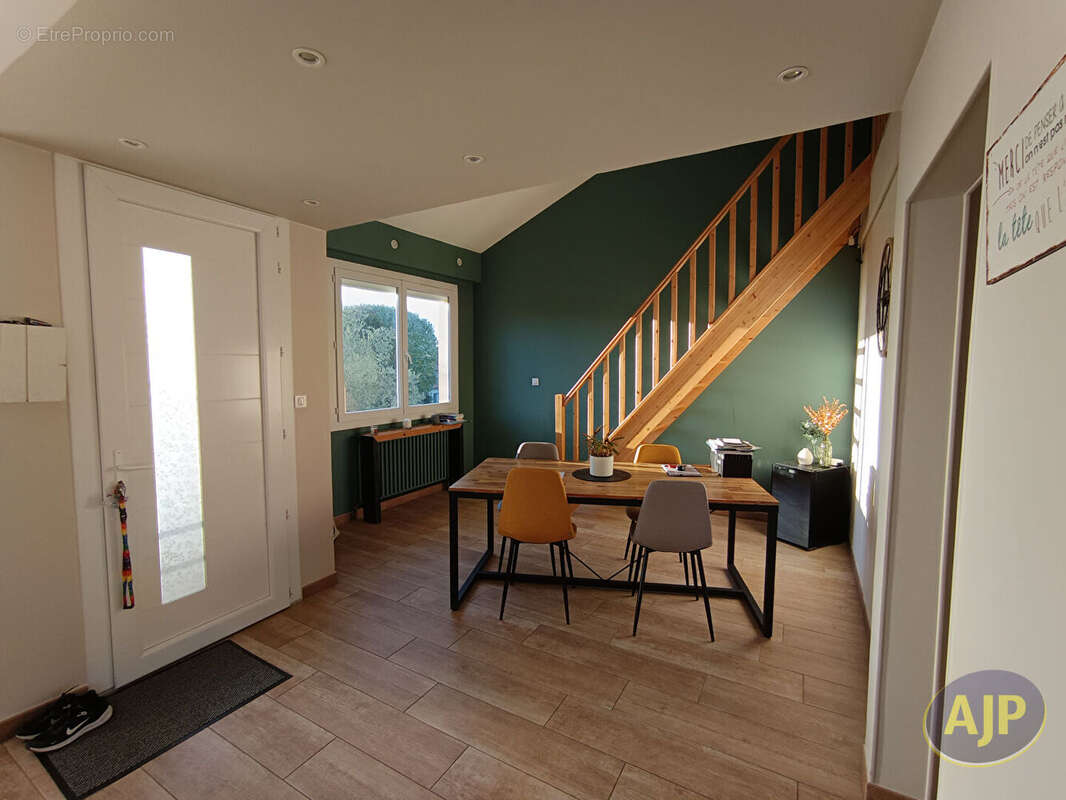 Maison à SAINT-LEGER-SOUS-CHOLET