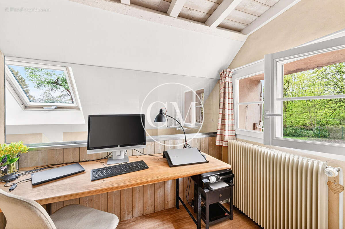 Maison à LES BREVIAIRES