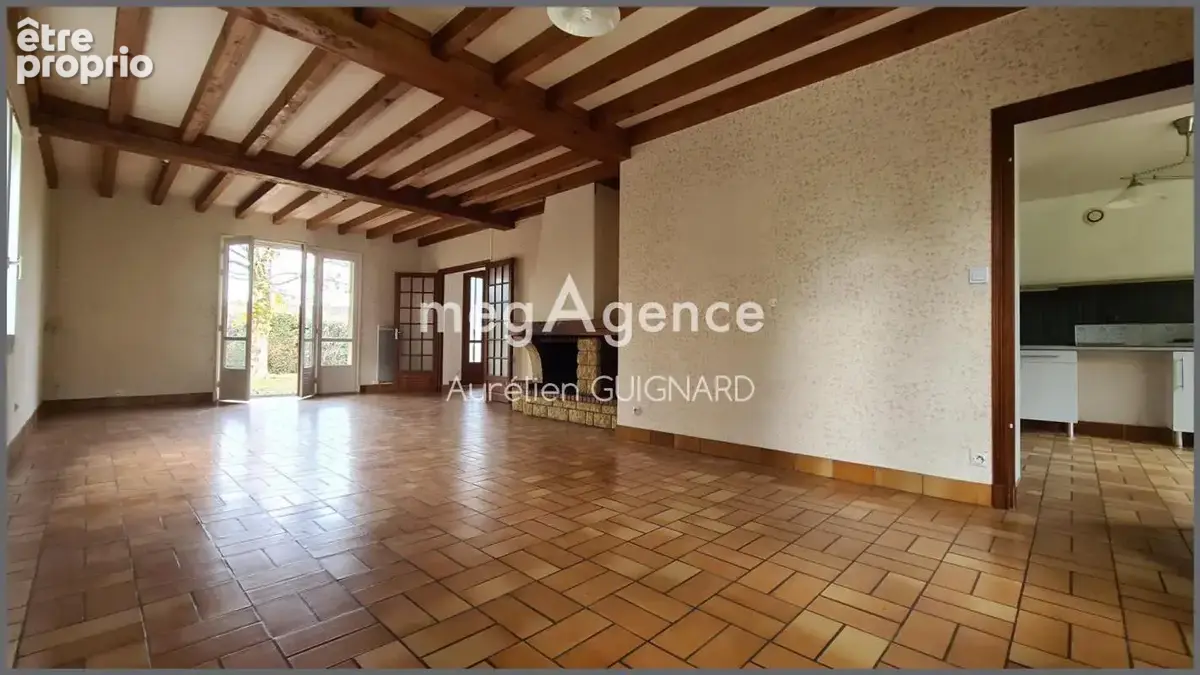 4 Chambres, bel espace en pelouse clos et arboré avec garage - photo 3