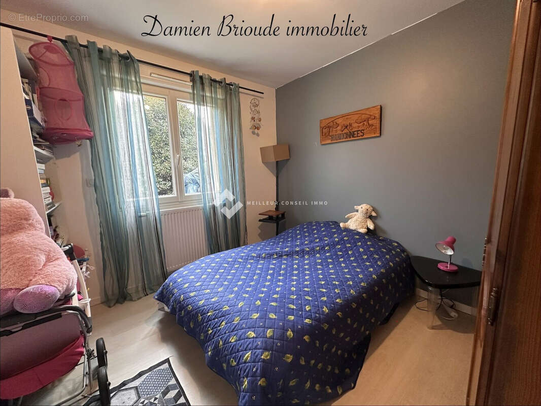 Maison à CHAMPS-SUR-TARENTAINE-MARCHAL