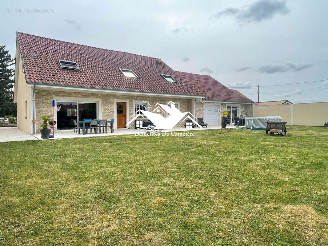 Maison à HAMBLAIN-LES-PRES