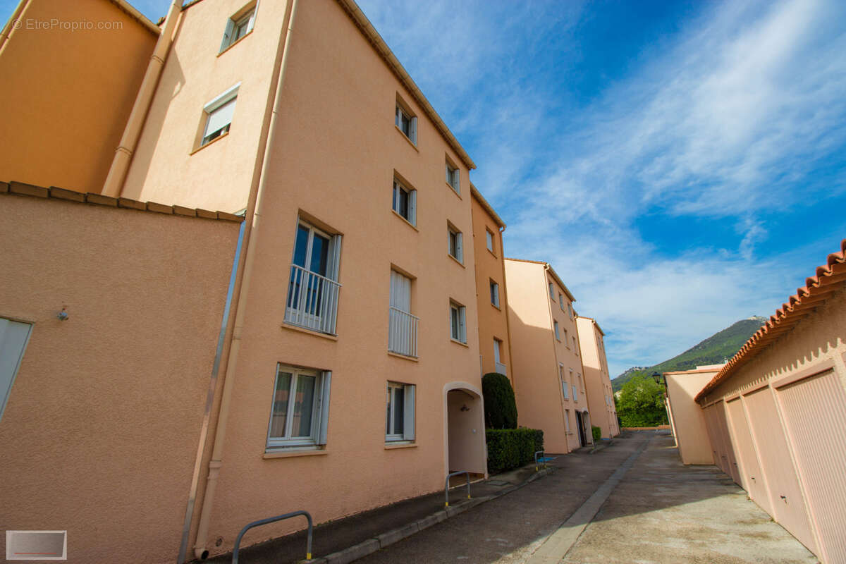 Appartement à LA VALETTE-DU-VAR