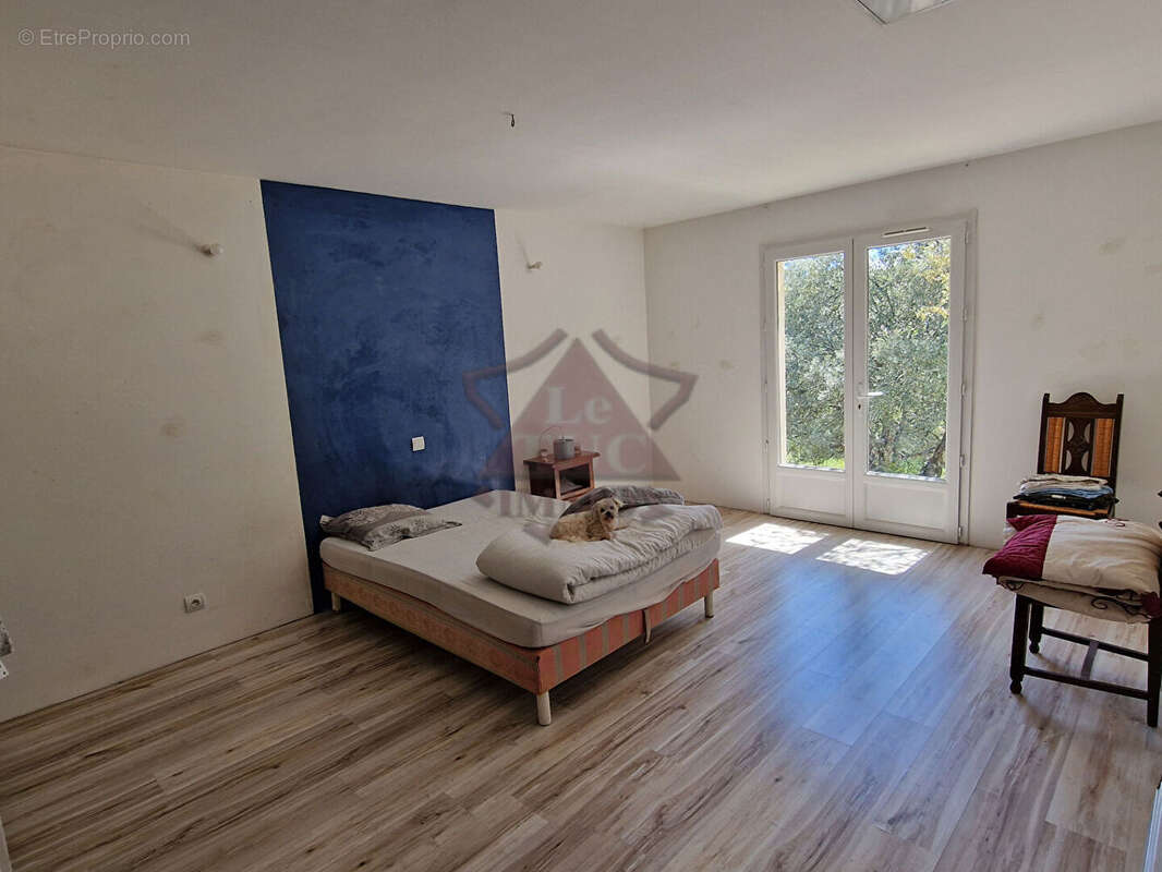 Maison atypique - photo 12