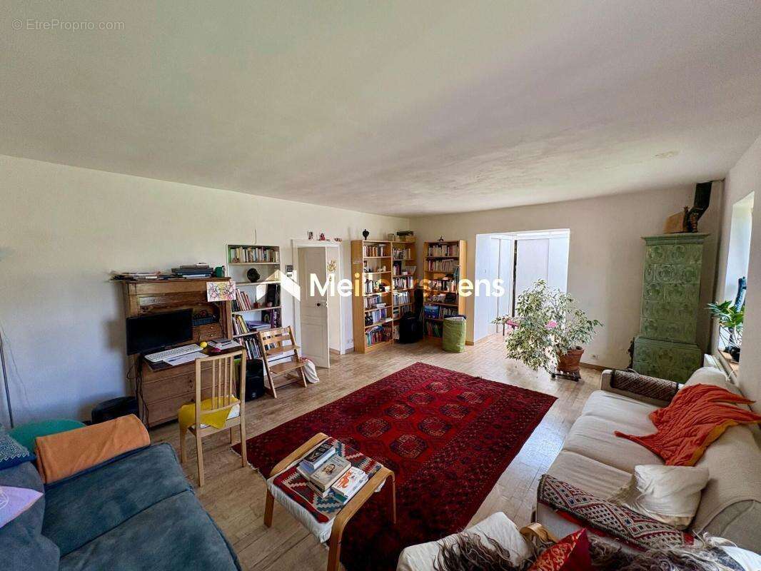 Maison à CHATELUS-MALVALEIX