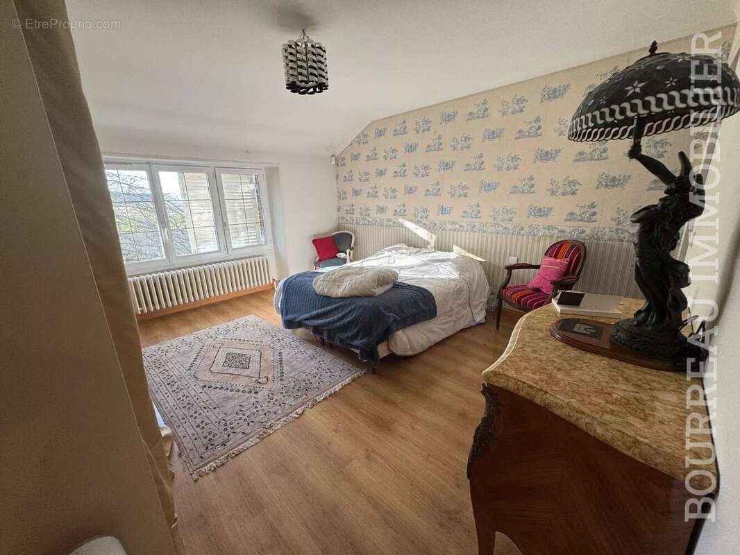 Maison à ARCES-DILO