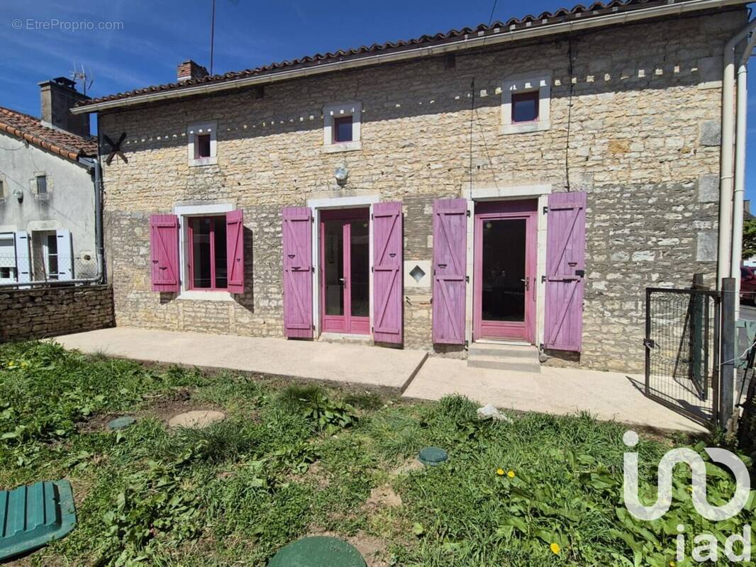 Photo 1 - Maison à SURIN