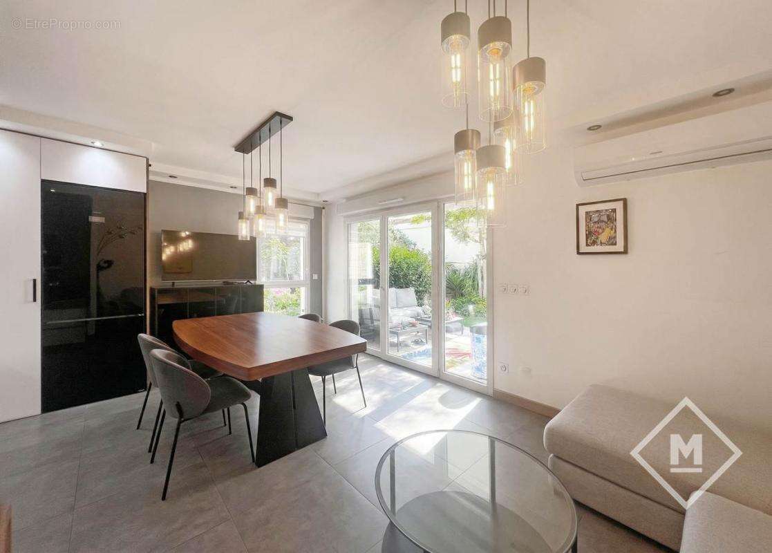 Appartement à MARSEILLE-9E